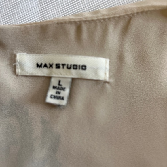 Max Studio Cream & Black Patterned Sleeveless Blouse – Asymmetrical Hem - Picture 3 of 7